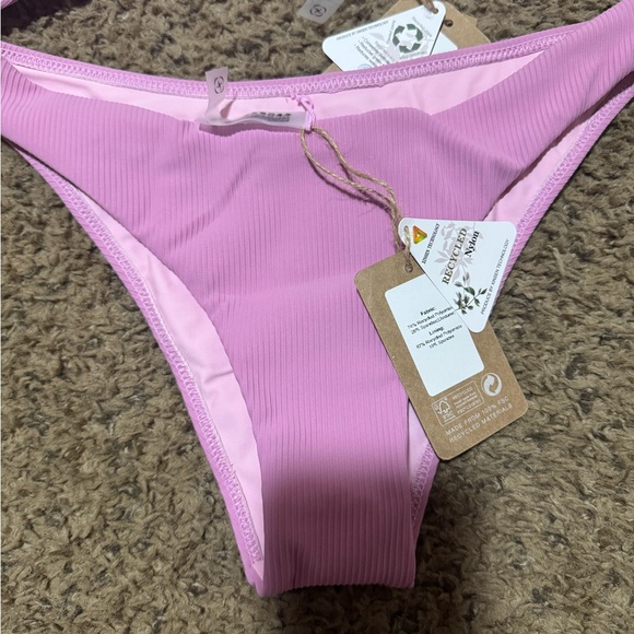 Pink Ribbed Bikini Set - Picture 3 of 7